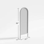 Specchio a figura intera da appoggio con cornice in legno e parte superiore ad arco