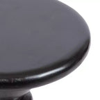 Tavolino rotondo di design in legno massello con base a piedistallo