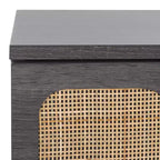 Comodino a 2 cassetti con rete in rattan