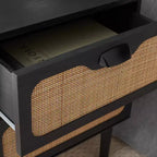 Comodino a 2 cassetti con rete in rattan